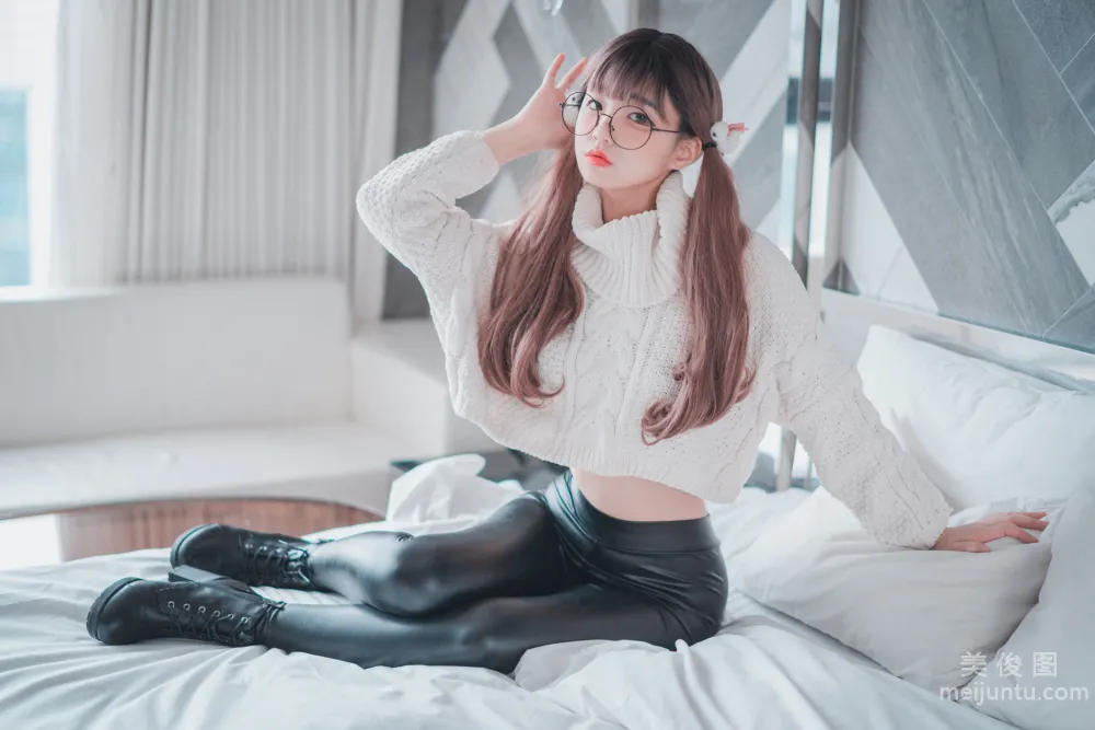 [DJAWA] Jenny - Loose and Tight White 写真套图