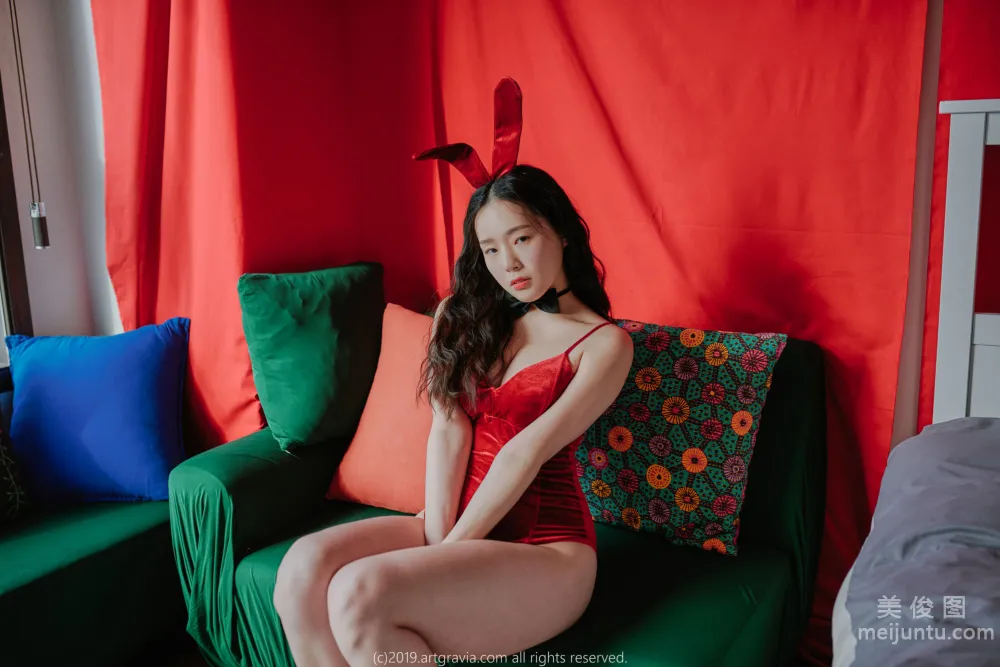 [ARTGRAVIA] VOL.127 PIA - 情趣兔女郎+猫女写真