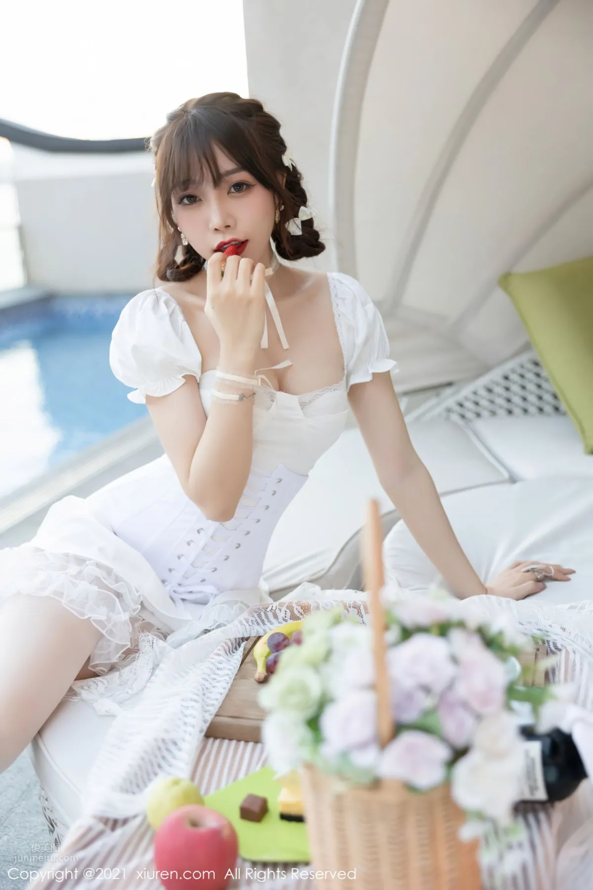 [XiuRen] 2021.09.26 No.3998 芝芝Booty