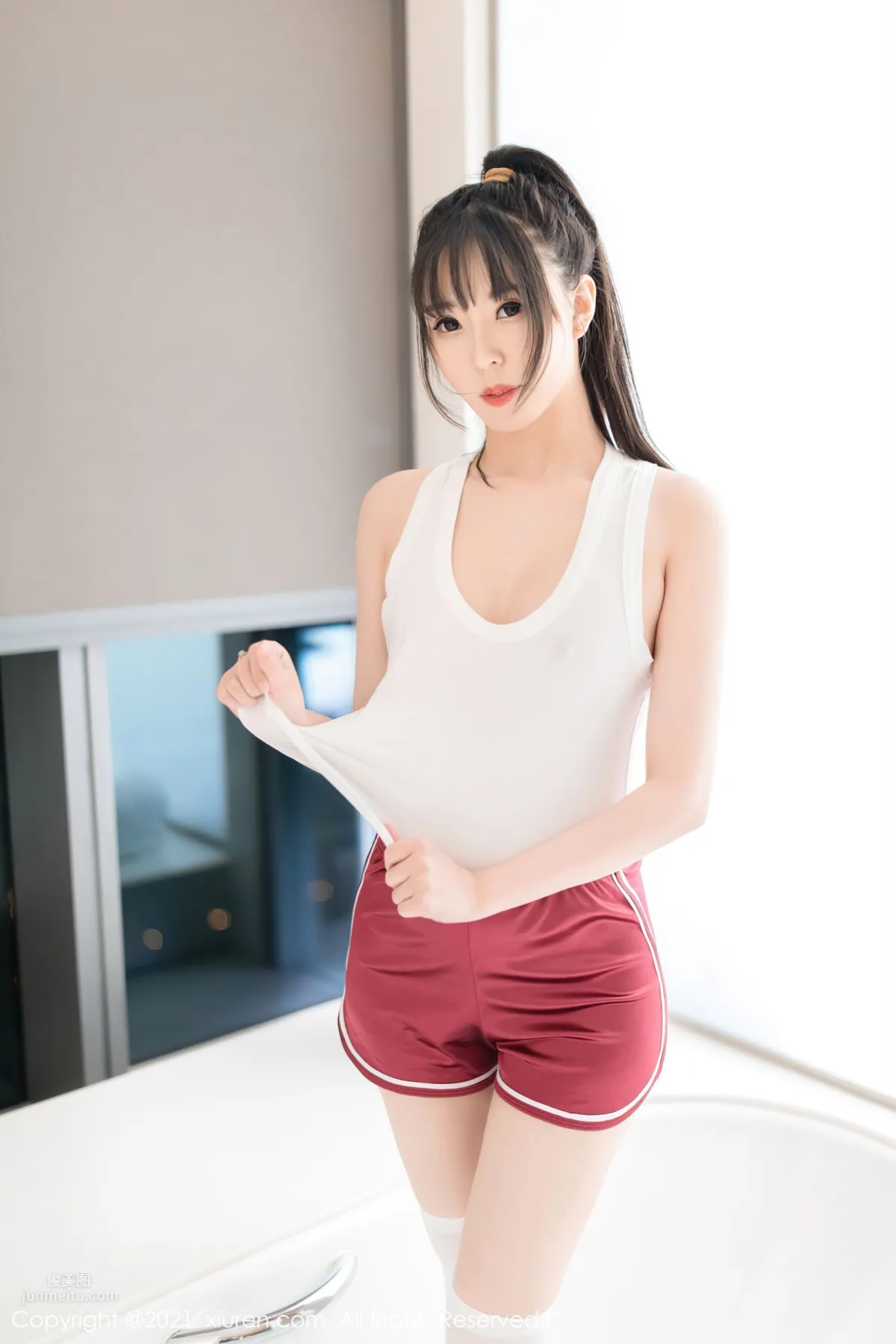[XiuRen] 2021.10.08 No.4030 小波多