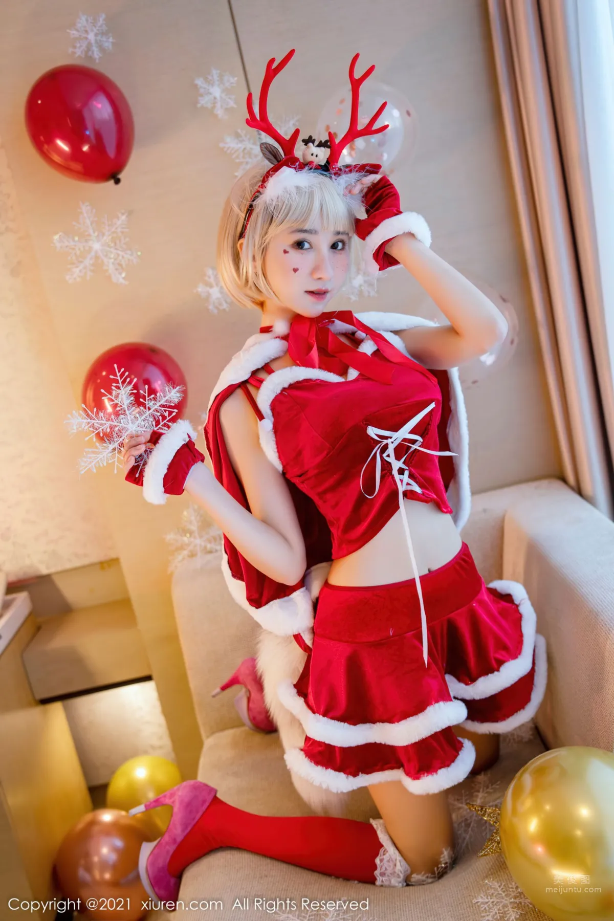 [XiuRen] 2021.12.06 No.4300 小果冻儿