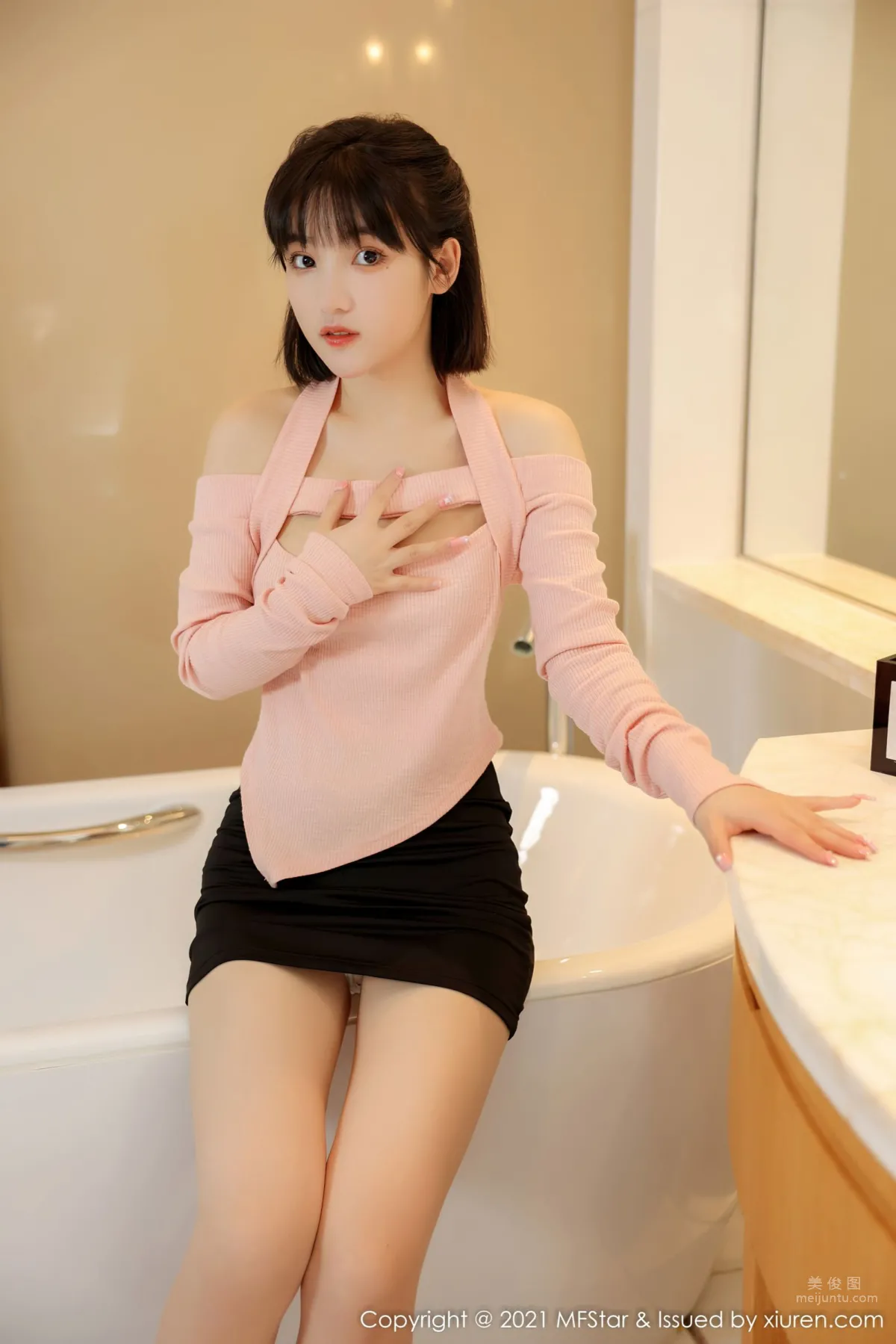 [MFStar] 2021.12.06 VOL.545 甜筒晓彤