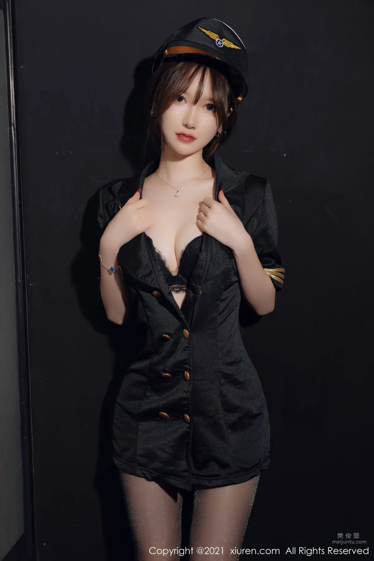 [XiuRen] 2021.12.17 No.4355 美桃酱