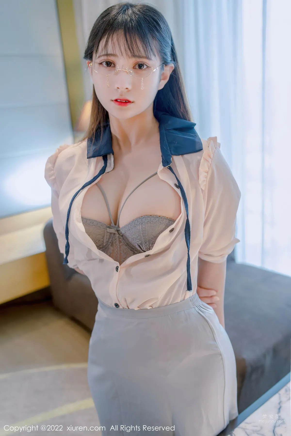 [XiuRen] 2022.04.01 No.4808 久久Aimee