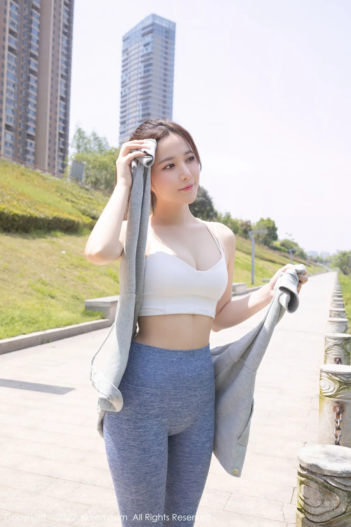 [XiuRen] 2022.04.15 No.4875 鱼子酱Fish