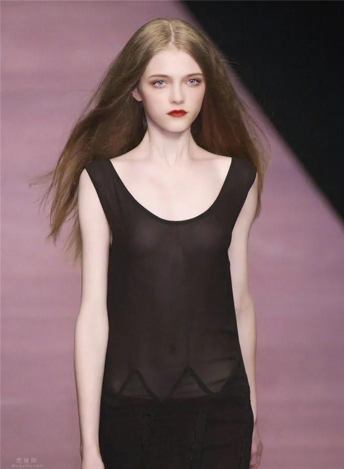 俄罗斯小仙女Vlada Roslyakova 来认识这位超模吧