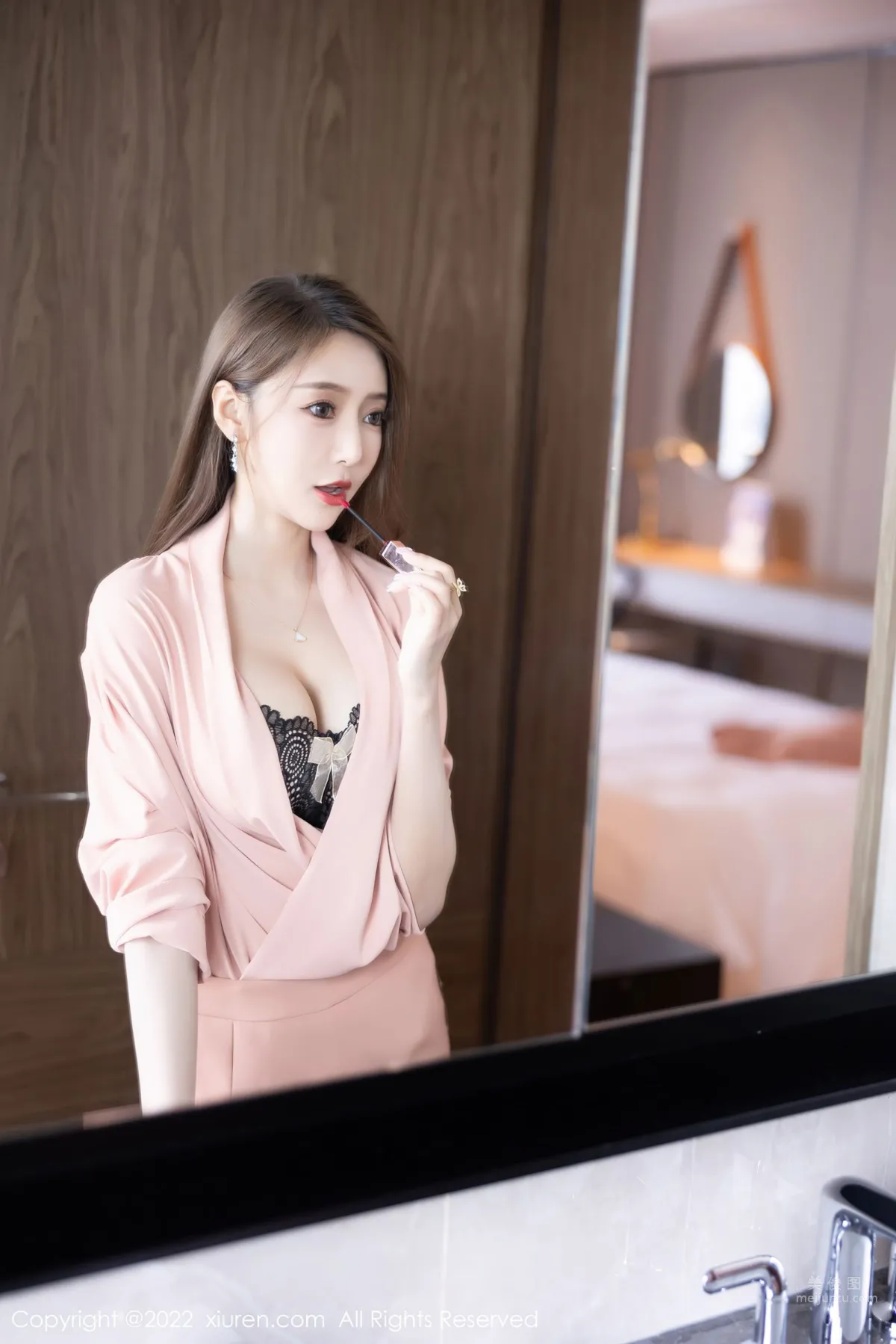 [XiuRen] 2022.07.11 No.5257 王馨瑶yanni
