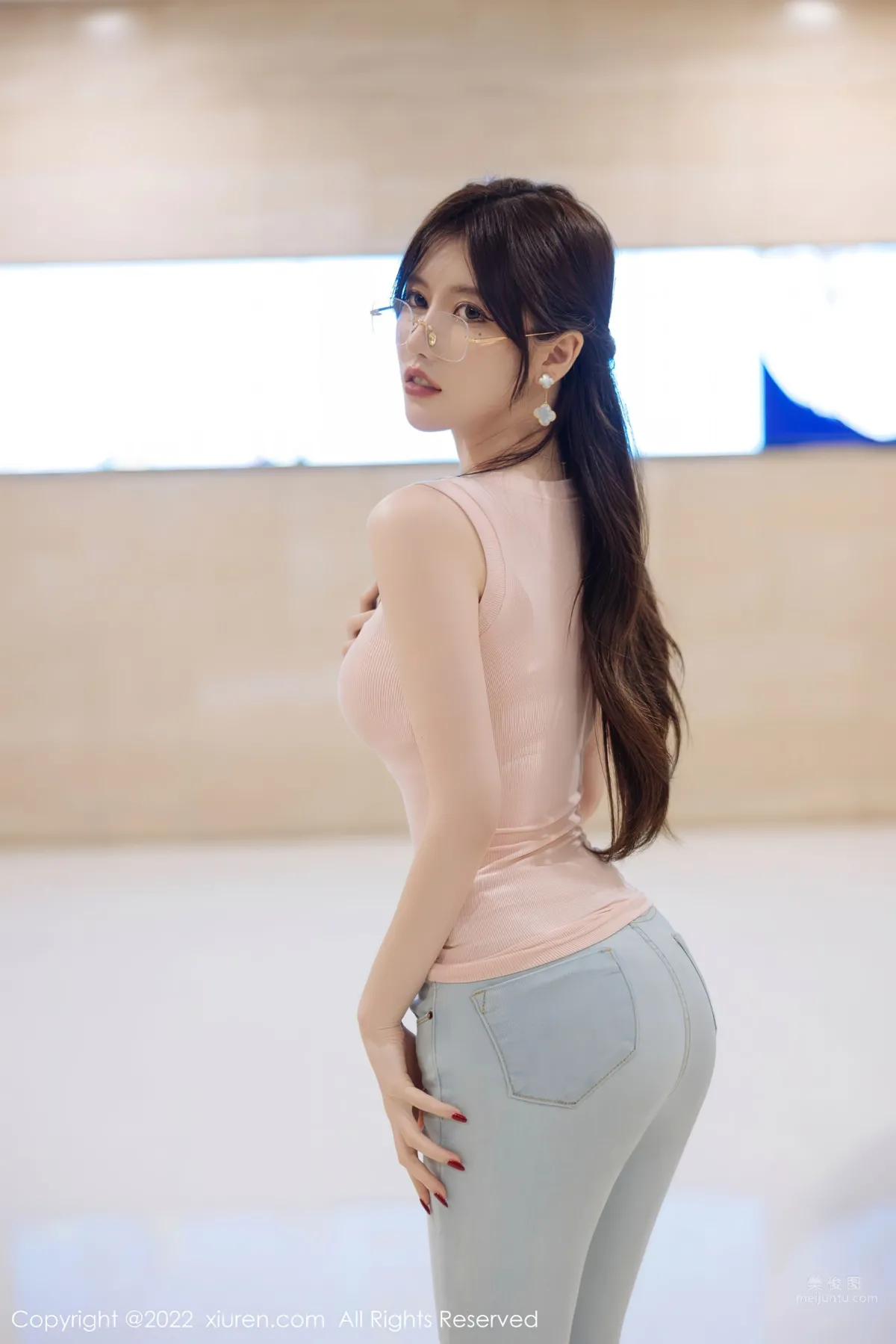 [XiuRen] 2022.07.20 No.5306 美桃酱