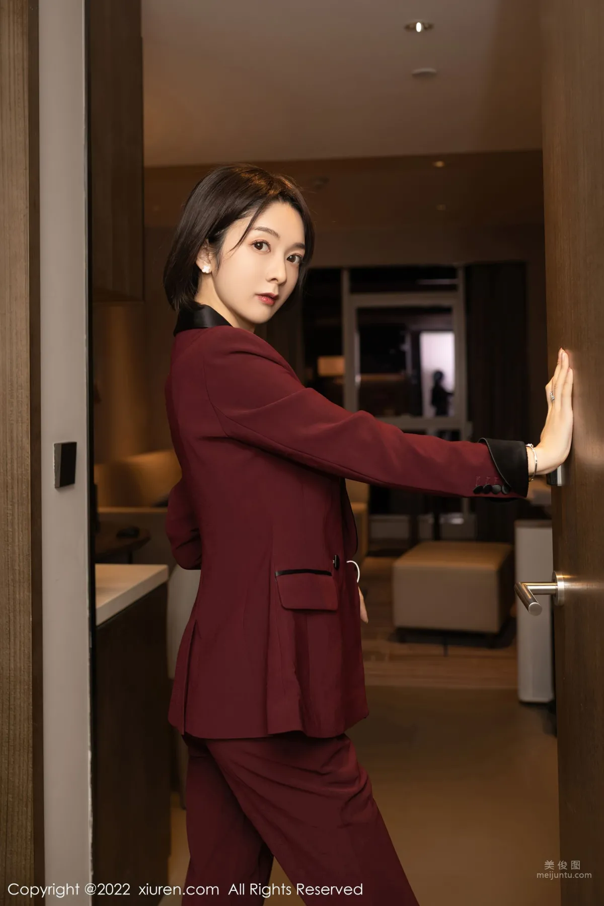 [XiuRen] 2022.06.07 No.5111 Angela00